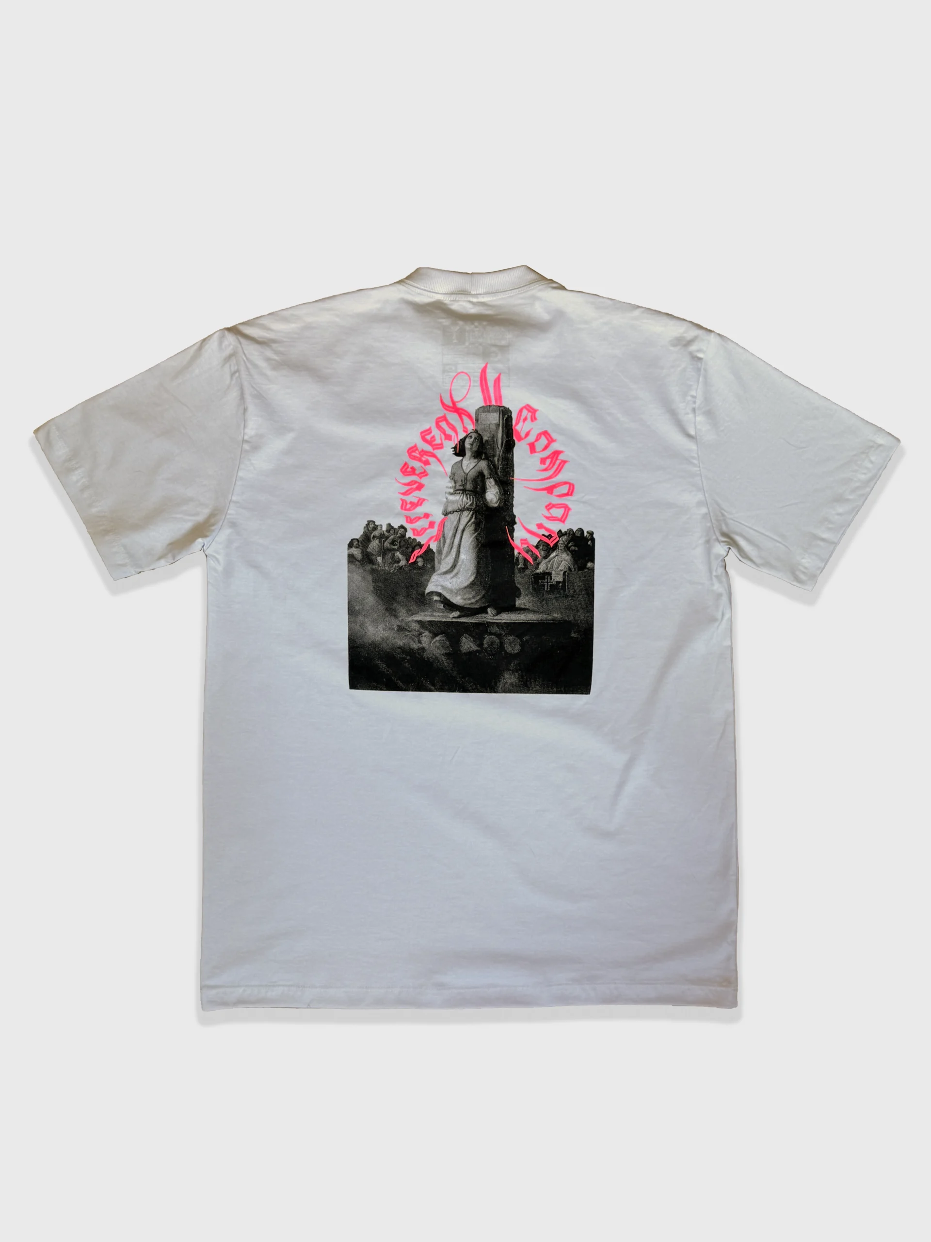 Camiseta Oversized Branca - Joana d'Arc