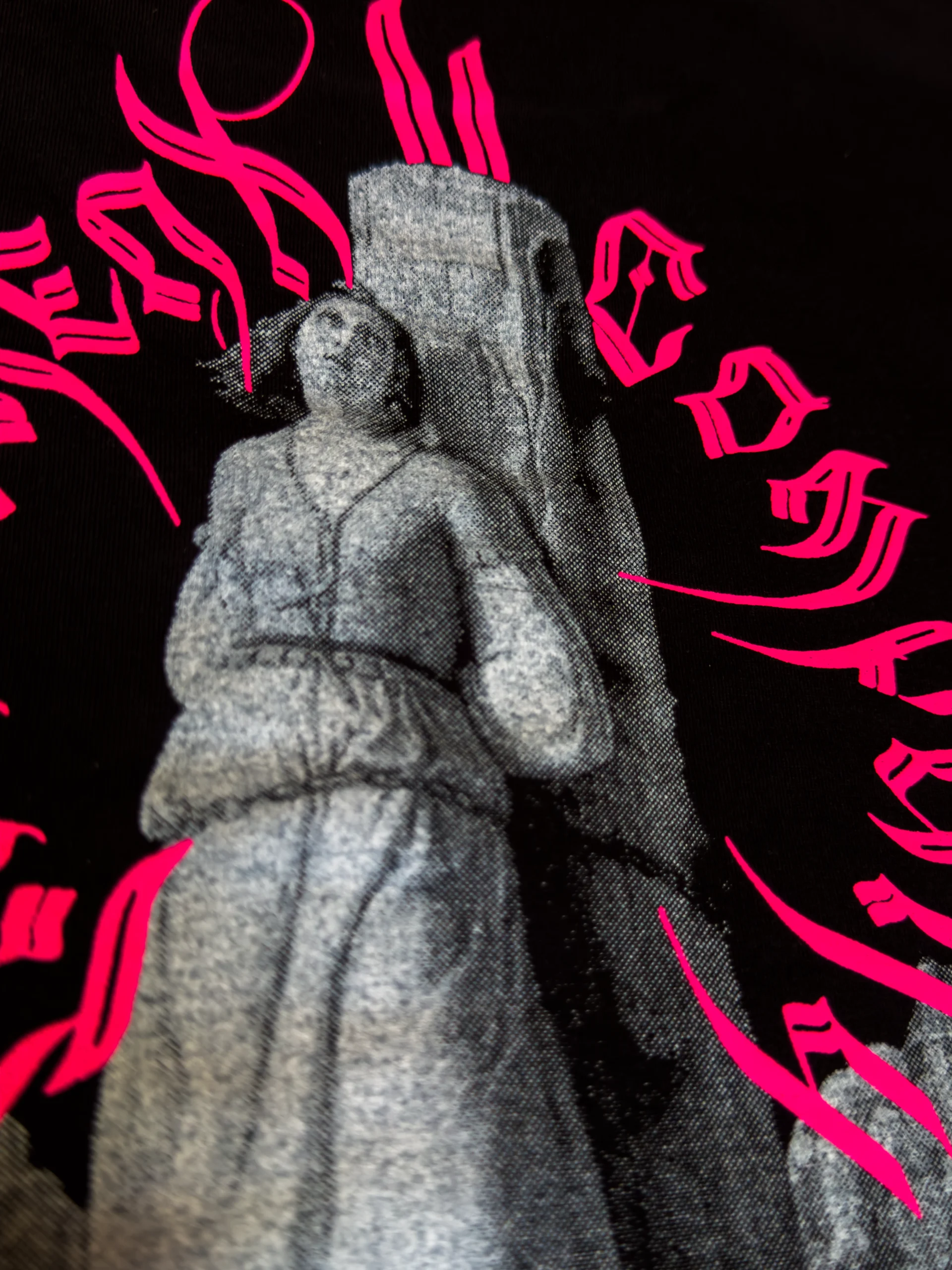 Camiseta Oversized Preta - Joana d'Arc - Imagem 3