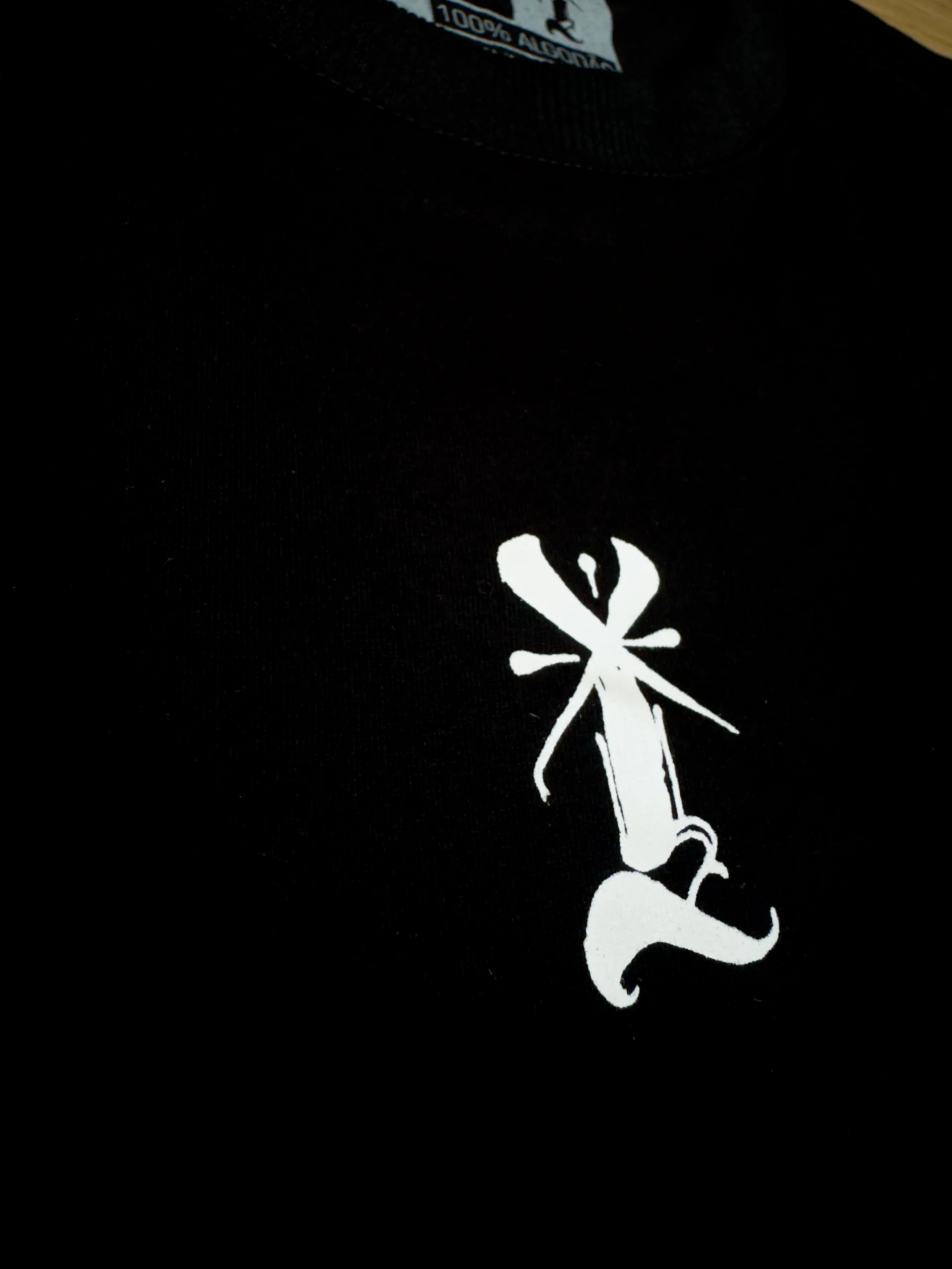 Camiseta Oversized Preta - Joana d'Arc - Imagem 4